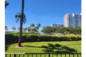 18181 NE 31st Ct, Aventura, FL 33160, Sold 12/19/22