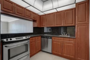 7850 Byron Ave, Miami Beach, FL 33141, Sold 11/21/22