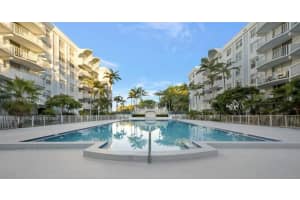482 NW 165th St, Miami, FL 33169, Sold 12/02/22