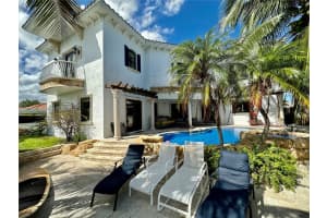 2730 NE 58th St, Fort Lauderdale, FL 33308, Sold 04/14/23