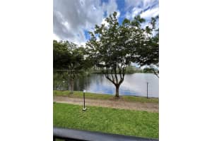 4805 NW 7th St, Miami, FL 33126, Sold 10/26/22