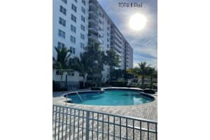 7501 E Treasure Dr #3n, North Bay Village, FL 33141, Sold 04/20/23
