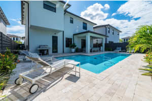 15822 NW 87th Ct, Miami Lakes, FL 33018, Sold 01/09/23