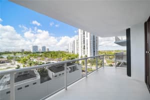 20281 E Country Club Dr, Aventura, FL 33180, Sold 12/22/22