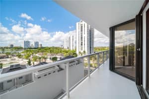 20281 E Country Club Dr, Aventura, FL 33180, Sold 12/22/22