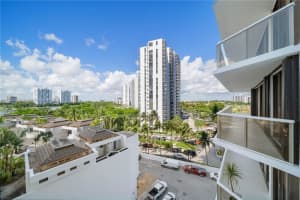 20281 E Country Club Dr, Aventura, FL 33180, Sold 12/22/22