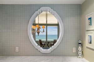 465 Ocean Dr, Miami Beach, FL 33139, Sold 12/15/22