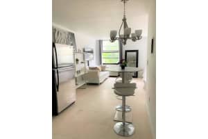 710 Washington Ave, Miami Beach, FL 33139, Sold 12/02/22