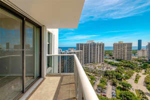 ELDORADO TOWERS, 3675 N Country Club Dr PH 4, Aventura, FL 33180, Sold 03/30/23