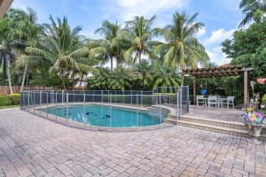 15020 SW 27th St, Miami, FL 33185, Sold 05/02/23