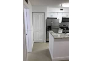 2851 N Oakland Forest Dr APT 105, Oakland Park, FL 33309, Sold 11/08/22