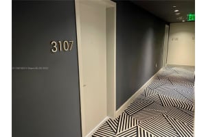 45 SW 9th St Apt 3107, Miami, FL 33130, Sold 02/26/24