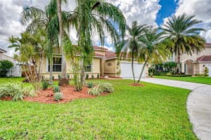 18876 NW 23rd St, Pembroke Pines, FL 33029, Sold 01/10/23
