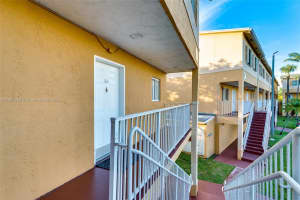 6215 SW Kendale Lakes Cir # 271, Miami, FL 33183, Sold 11/30/22