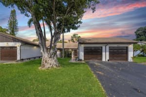 9315 Wedgewood Dr B19, Tamarac, FL 33321, Sold 11/17/22