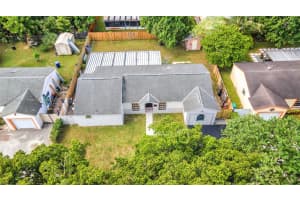 20122 NW 57th Pl, Hialeah, FL 33015, Sold 12/08/22