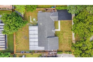 20122 NW 57th Pl, Hialeah, FL 33015, Sold 12/08/22