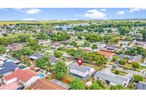 20122 NW 57th Pl, Hialeah, FL 33015, Sold 12/08/22