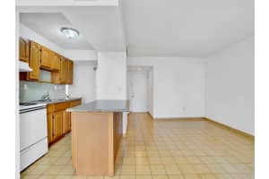 9311 SW 4th St #118b, Miami, FL 33174, Sold 11/17/22