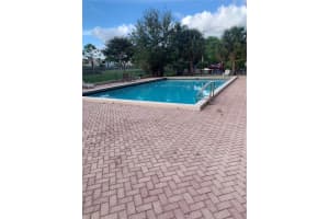 900 NE 195th St, Miami, FL 33179, Sold 12/10/22