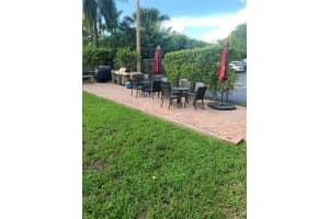 900 NE 195th St, Miami, FL 33179, Sold 12/10/22