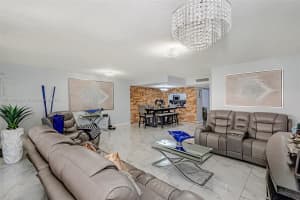 6376 SW 139th Ct, Miami, FL 33183, Sold 12/07/22