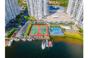 2780 NE 183rd St, Aventura, FL 33160, Sold 12/15/22
