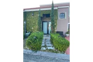 471 SW 87th Ct, Miami, FL 33174, Sold 12/05/22