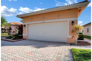 16392 NW 14th St, Pembroke Pines, FL 33028, Sold 03/16/23