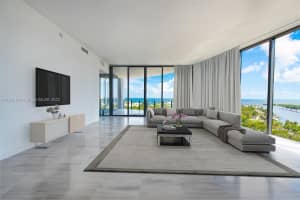 2821 S Bayshore Dr, Miami, FL 33133, Sold 01/03/23