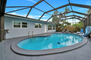 809 Fairway Dr, Plantation, FL 33317, Sold 01/12/23