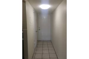 1555 W 44th Pl APT 256, Hialeah, FL 33012, Sold 11/18/22
