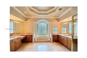 11318 Water Oak Pl, Davie, FL 33330, Sold 08/16/23