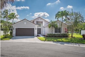 307 Lake Crest Ct, Weston, FL 33326, Sold 11/25/22