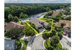 307 Lake Crest Ct, Weston, FL 33326, Sold 11/25/22