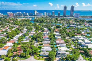 4829 Cherokee Ave, Miami Beach, FL 33140, Sold 12/21/22
