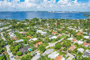 4829 Cherokee Ave, Miami Beach, FL 33140, Sold 12/21/22
