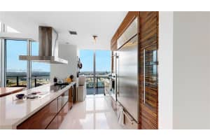 1100 Biscayne Blvd UNIT 6307, Miami, FL 33132, Sold 08/17/23
