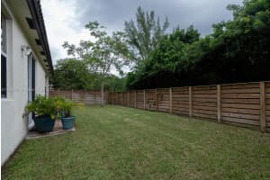 2184 SE 2nd St, Homestead, FL 33033, Sold 01/17/23