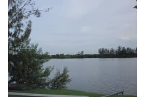 468 NE 206th Ln APT 202, Miami, FL 33179, Sold 12/08/22