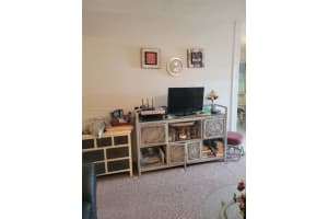 815 SW 10th Terrace #13v, Hallandale Beach, FL 33009, Sold 12/02/22