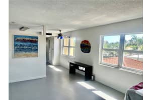 4011 Meridian Ave, Miami Beach, FL 33140, Sold 01/31/23