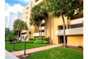 17878 N Bay Rd APT 306, Sunny Isles Beach, FL 33160, Sold 12/22/22