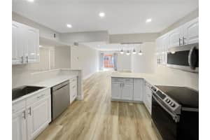 1900 W 54th St APT 406, Hialeah, FL 33012, Sold 02/07/23