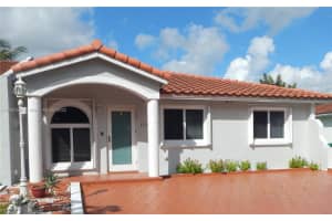 17330 NW 76th Ct, Hialeah, FL 33015, Sold 11/21/22