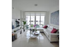 7825 NW 107th Ave Apt 521, Doral, FL 33178, Sold 04/03/23