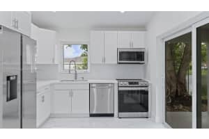 7212 SW 149th Ct, Miami, FL 33193, Sold 12/21/22