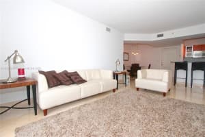 18800 NE 29th Ave APT 217, Aventura, FL 33180, Sold 11/28/22