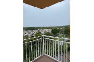 2450 NE 135th St APT 508, North Miami, FL 33181, Sold 11/28/22