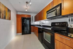 3000 S Ocean Dr PH 1602, Hollywood, FL 33019, Sold 03/09/23